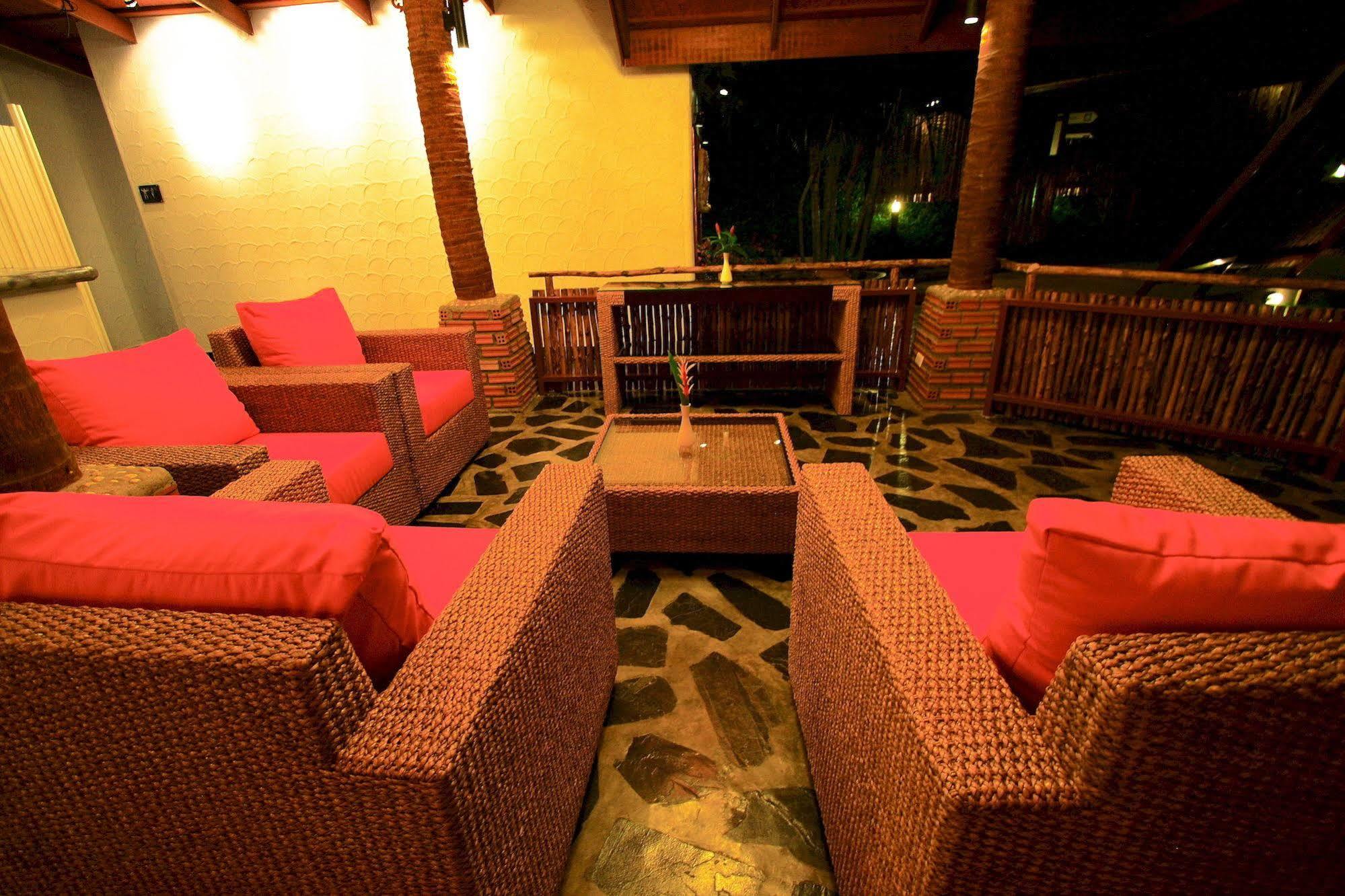 Oyo 626 The Chalet Phuket Resort Panwa Beach Dış mekan fotoğraf